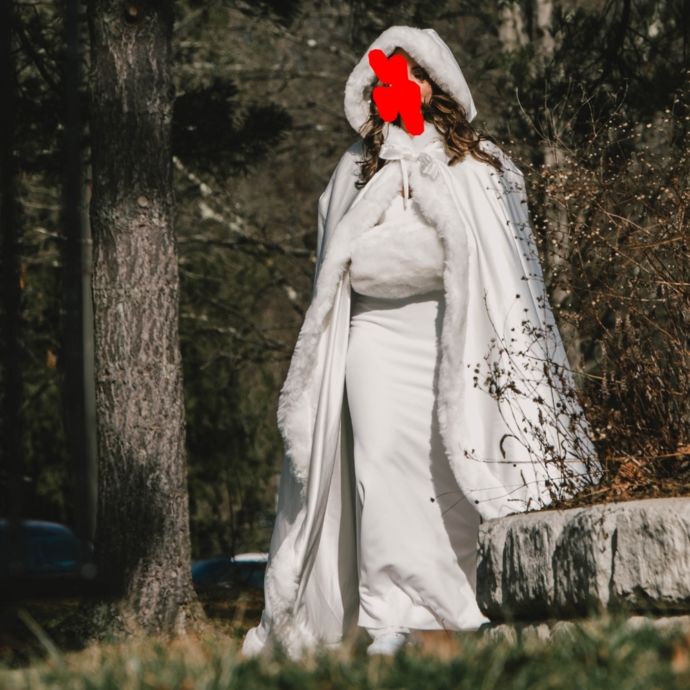White Faux Fur Trim Winter Cape With Muff